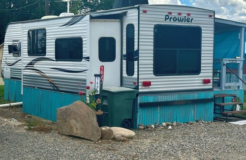 Aztec House | Cozy 1 bedroom RV, pet friendly in fantastic Aztec with Animas River access
