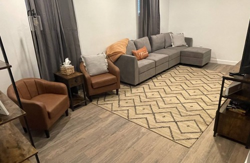 Sterling Apartment | Cozy 2 Bed