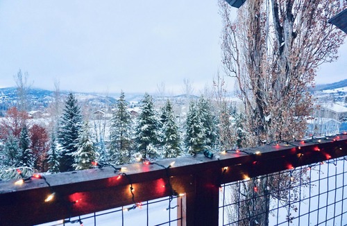 Steamboat Springs Condo | Cozy 2-bedroom condo in wonderful Steamboat Springs with WiFi.