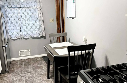 Grand Island House | Cozy 2 Bedroom, 2 bath, 3 car garage with EV charger