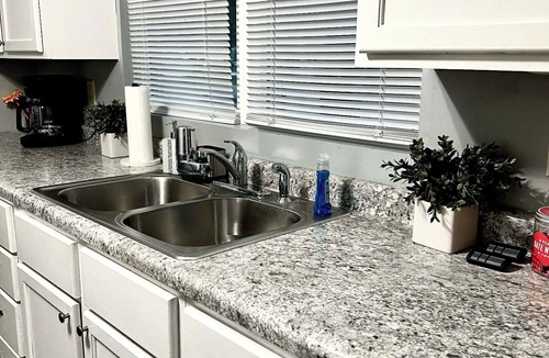 Grand Island House | Cozy 2 Bedroom, 2 bath, 3 car garage with EV charger