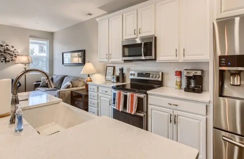 Frederick House | Cozy 3 Bedroom Home with Dedicated Workspace