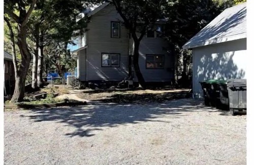 Midtown House | Cozy 4-bedroom home walking distance to Blackstone