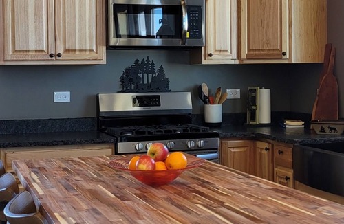 Daniel House | Cozy Bridger Teton Mountain Top View Cabin