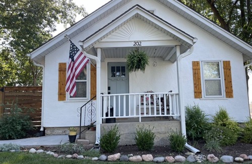 Louisburg House | Cozy Bungalow in the quaint small town of Louisburg!
