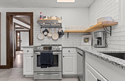 South Kansas City House | Cozy, but Large House on Quiet Commercial Street