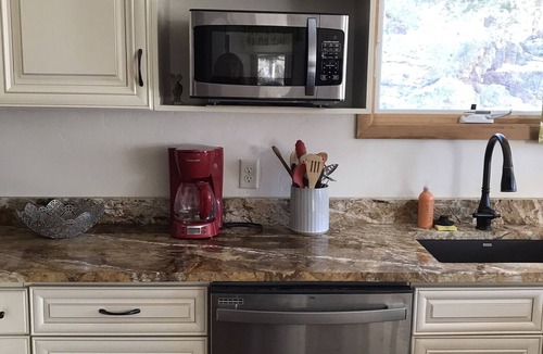 Estes Park Cabin | Cozy cabin close to town and Lake Estes trail