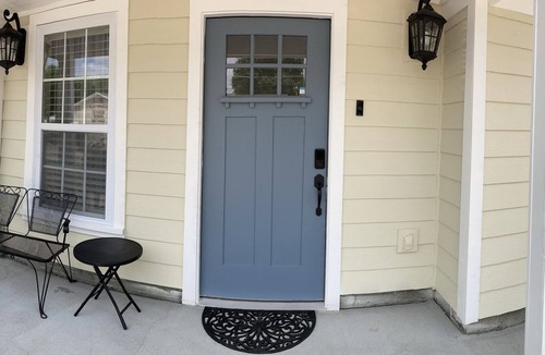 Cass County Cottage | Cozy Cottage in the heart of Louisville, NE