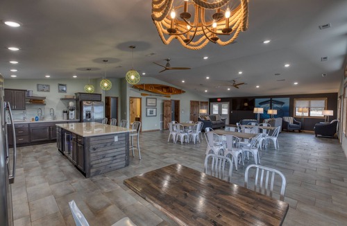 Yankton Cottage | Cozy Cottage- Lewis and Clark Resort