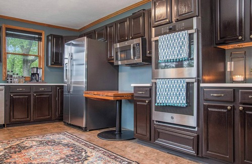 Benson House | Cozy Family Benson Home, 3BR, BBQ & Fenced Yard!