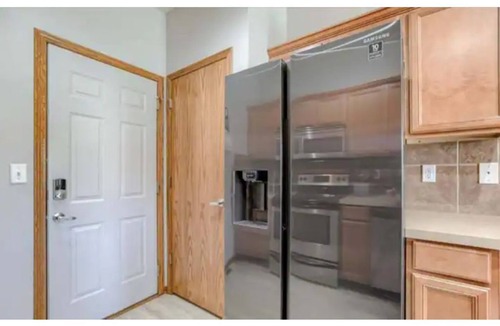 Lincoln House | Cozy Haven in Lincoln, Nebraska!