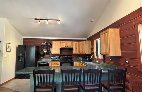 Saint Mary's Cabin | Cozy Mountain Cabin