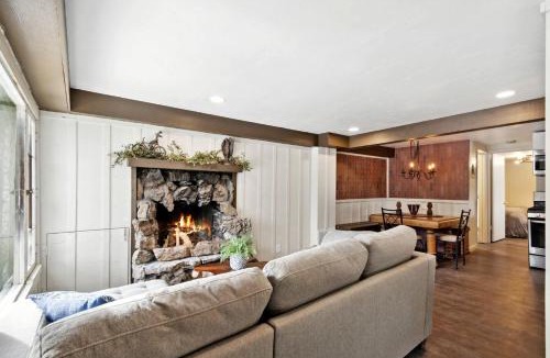 Allenspark House | Cozy Mountain Cabin with Fireplace & Hot Tub near Estes Park in Ferncliff, Colorado