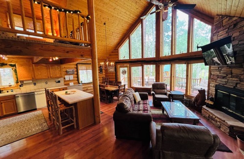 Mammoth Creek Cabin | Cozy Panguitch Lake Cabin Nestled in the Pines