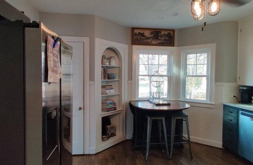 Leavenworth House | Cozy, Rustic Bungalow