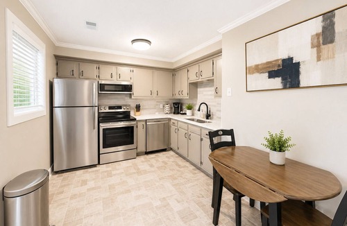 Spring Hill House | Cozy Spring Hill Getaway King Beds Central Location