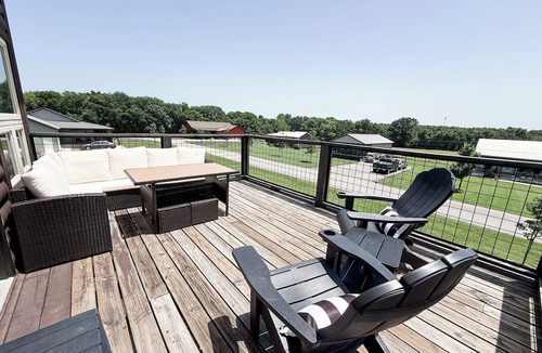 Cleora House | Cozy stay at Duck Creek on Grand Lake- close to the fun!+ amenities