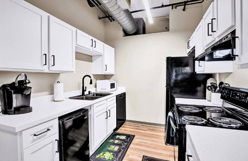 Mission Apartment | Cozy Stay, Power & Light Area,Pool w/Free Parking