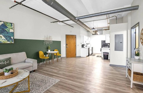 Mission Apartment | Cozy Stay, Power & Light Area,Pool w/Free Parking