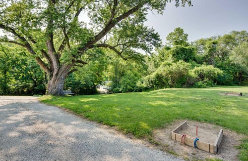 Liberty Apartment | Cozy Studio Stay in Liberty: Hike, Relax, Explore!