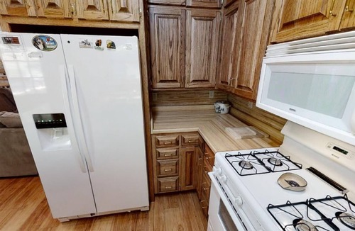 Red River Cabin | Creekside Cabin - Upper Valley - New Property - Pet Friendly