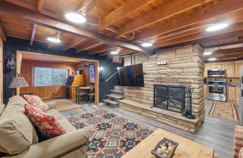 Salt Lake Mountain Resorts House | Creekside Cabin