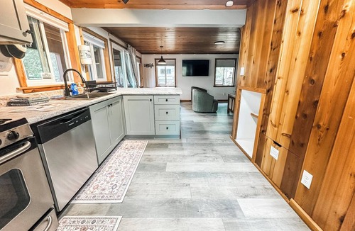 Bayfield Cabin | Croll Cabins-Martin Lakeside (#2) at Vallecito Lake