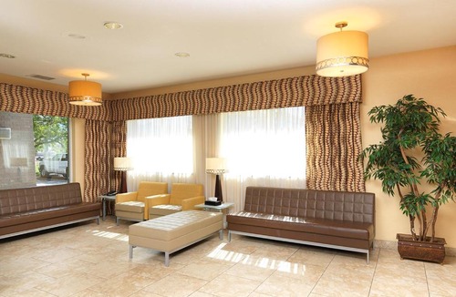 Rio Grande Hotel | Crystal Inn Hotel & Suites - Salt Lake City