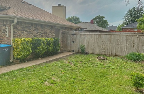 Fort Worth House | Ctrl+Alt +Relax - Cozy Work Stay house with WiFi, AC in Fort Worth