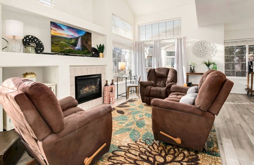 Fort Collins House | Custom Townhome, Well equipped 30+discount Stay