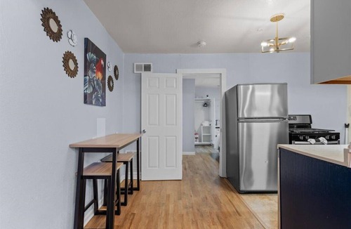 Midtown - Westport Apartment | Cute 1BR Duplex Near Westport/Great 4 Long Stays