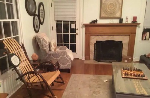 Ward Parkway House | Cute room in Waldo with private bathroom