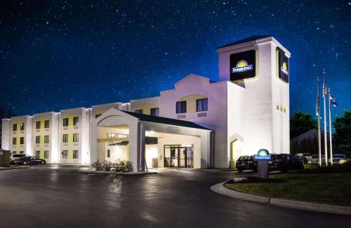 Blue Springs Hotel | Days Inn by Wyndham Blue Springs