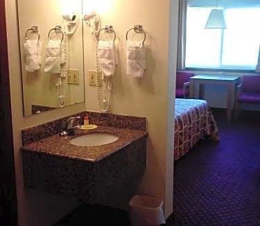 Taos Hotel | Days Inn by Wyndham Taos