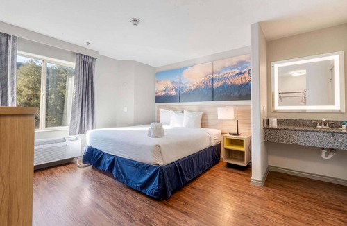 Thornton Hotel | Days Inn by Wyndham Thornton