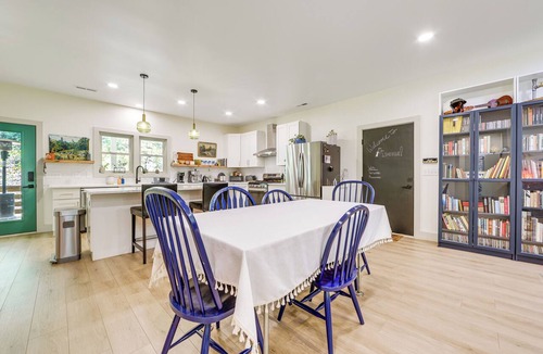 Leicester House | Deck & Fire Pit! Mtn Escape, 12 Mi to Asheville