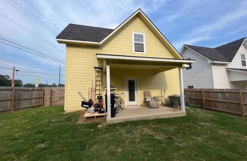Gladewater House | Dee’s Cozy Corner Cottage