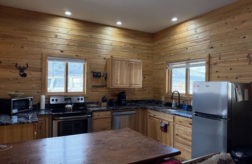 Dubois Cabin | Deer Fawn Cabin
