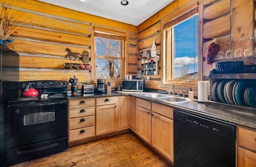 Woods Landing-Jelm Cabin | Deerwood Station- Relax in Our Beautiful Guest Cabin!