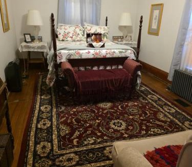 Wichita Bed & Breakfast | Delano Bed and Breakfast