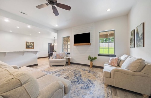 Bentonville - Fayetteville House | Delightful 4-bedroom house centrally located in NWA. Comfortable Beds