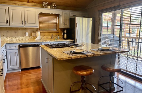 Breckenridge Cabin | Deluxe Breckenridge Cabin across from Clubhouse