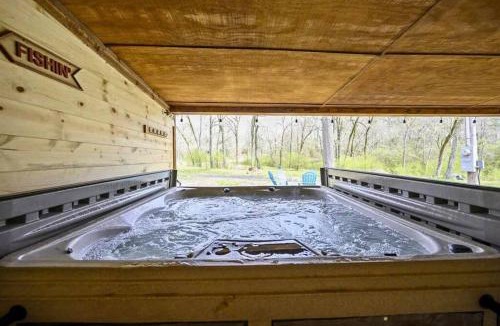 Pickens House | Diamond in the Ruff Hot Tub