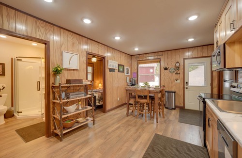 Solon Springs Cabin | Dock, Kayaks & Fire Pit: Solon Springs Lake Escape