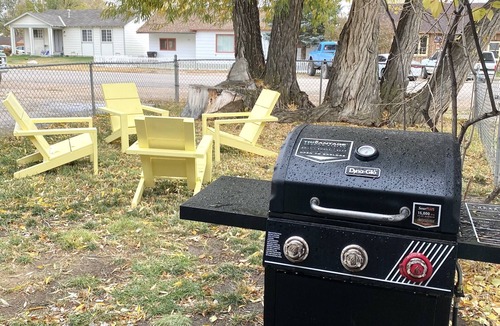 Saratoga House | Don’t carry your luggage upstairs. Trailer parking available. Close to hot pool.