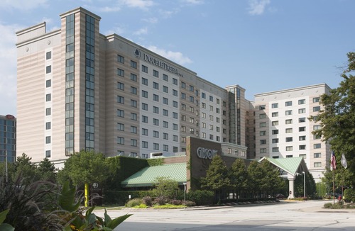 Rosemont Hotel | DoubleTree by Hilton Chicago O'Hare Airport-Rosemont
