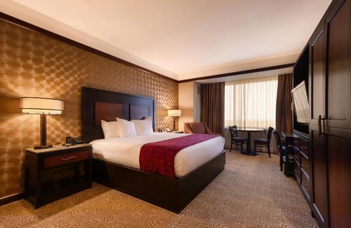 Treece Hotel | Downstream Casino Resort