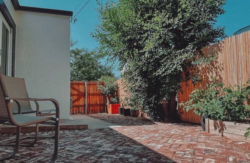 Central Colorado Springs House | Downtown, Cozy & Classy, Modern, Kid Friendly W/Hot Tub