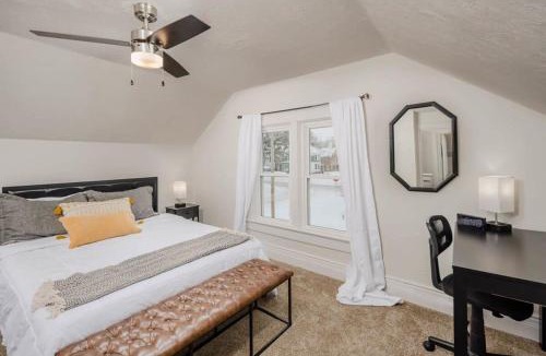 Appleton House | Downtown Home off College Avenue - Lawrence University