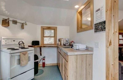 Estes Park Cabin | Drakes Place - Cabin to explore the Rockies - Near RMNP